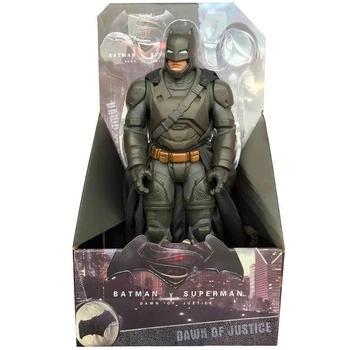 Фигурка Batman 32 см Бэтмен против Супермена подвижные суставы игрушка супергерой для игры и коллекции