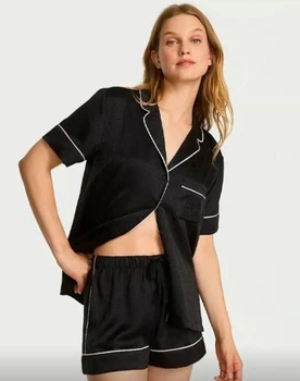 Піжама Victoria's Secret шорти+сорочка Glazed Satin Short Pajama Set Scrip Logo Black S
