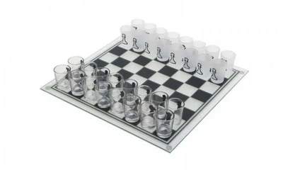 Алко гра шахи з чарками (24х24 см) Гранд Презент 086s