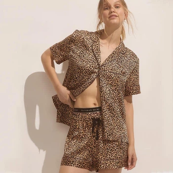 Піжама леопардова з шортами Victoria's Secret Signature Satin Short Pajama Set Marzipan Leopard - Розмір XL