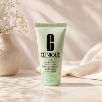 Скраб для усиленного отшелушивания Clinique 7 Day Scrub Cream Rinse-Off Formula
