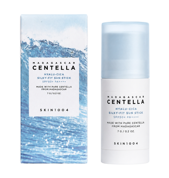 Сонцезахисний стік для обличчя Skin1004 Madagascar Centella Hyalu-Cica Silky-Fit Sun Stick, SPF 50+ PA++++, 7 г