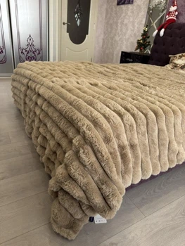 Королевское Покрывало "Кролик" Colourful Home Евро размера 210х230см двустороннее, с длинным искусственным бежевым мехом (lm4)