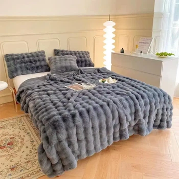 Королевское Покрывало "Кролик" Colourful Home Евро размера 210х230см двустороннее, с длинным искусственным мехом серый (lm84)