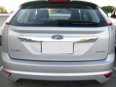 Хром накладка на планку багажника на Ford Focus хетчбек 2008-2010 хромований пластик для Ford Focus 2 2005-2010 (1878)