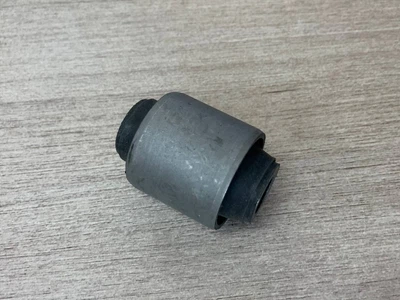 Сайлентблок заднего поперечного рычага наружный MetGum 05-32 OPEL VECTRA C
