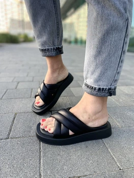 Жіночі шльопанці для пляжу Crocs Miami Toe Loop Sandal MCc 209862