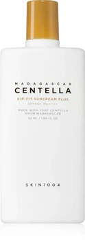 Сонцезахисний крем для обличчя SKIN1004 Madagascar Centella Air-Fit Suncream Plus SPF50+ PA++++ 50 мл для захисту шкіри