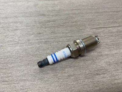 Свеча зажигания BOSCH 0 242 229 654 OPEL, CHEVROLET LACETTI 2-х контактный