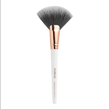 Пензлик-віяло для хайлайтеру плаский Professional Make-Up TopFace PT901 F22