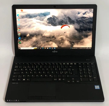Ноутбук Fujitsu Lifebook A557 - 15,6" FullHD IPS / i5-7200U / 8gb / 160gb ssd / Windows 10 Pro, Б/у