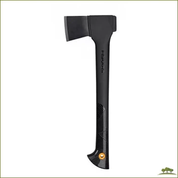 Топор Fiskars Solid A10 универсальный инструмент для работы с деревом