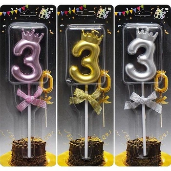 Свічка-цифра "3" з короною (мікс)