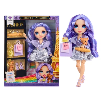 Фэшн-куколка Violetta в роскошном сиреневом наряде с аксессуарами