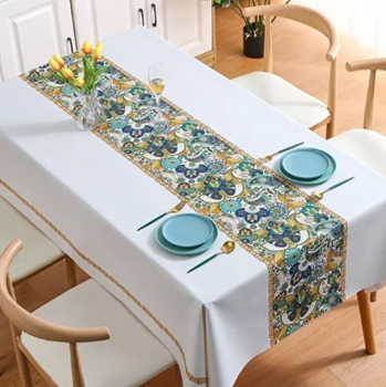 Водонепроницаемая скатерть для стола водоотталкивающая 140×180 см белая
