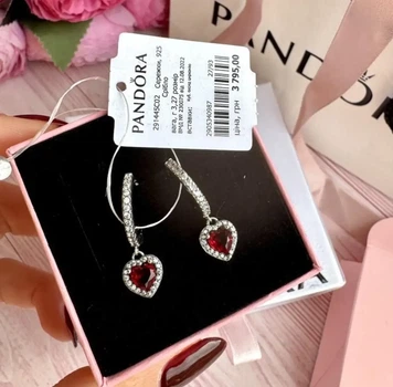 Срібні сережки Pandora "Червоне серце" 925 проба — Кульчики Пандора з камінням на подарунок Мамі чи Дівчині