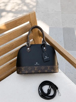 Элегантная женская кожаная сумка Louis Vuitton черная (96736)