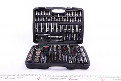 Набор инструментов комбинированный 1/2", 1/4", 3/8" (головки, головки со вставкой, биты) 172 ед. V2461 , Vigor
