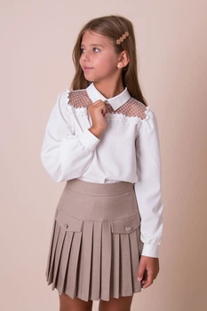 Блузка шкільна з мереживом Mevis молочна 5620 122