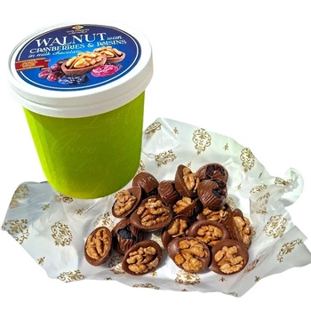 Конфеты Lux Choco Walnut with Cranberries & raisins in milk chocolate 200 г