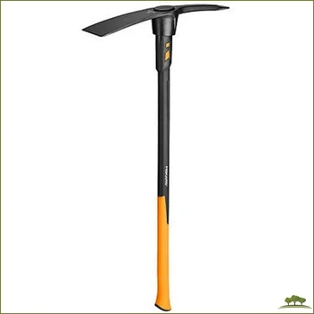 Кирка Fiskars Isocore L для садовых работ