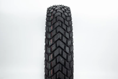 Шина 110/80-18 бескамерная, шипованная Dakar 100 H-803