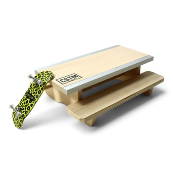 Фигура для фингербордингу CSTM RAMPS Table Small