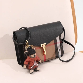 Женская сумка Burberry черный цвет с коричневым артикул 97631