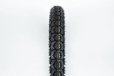 Шина 3,00-17 с камерой, дорожная 423