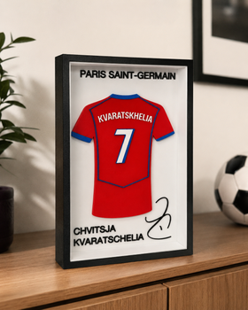 Картина рамка з футболкою Хвічі Кварацхелії Paris Saint-Germain. Aivory