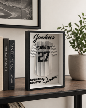 Картина-джерсі New York Yankees Giancarlo Stanton 27 з автографом у рамці. Aivory