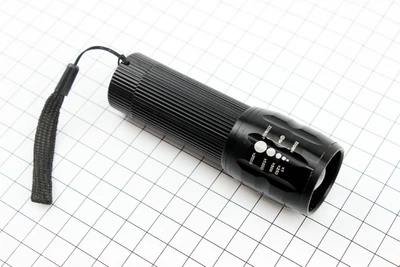 Ліхтар 1 LED (Zoom) ручний, алюмінієвий, під батарейки 3хAAA, чорний BL-8400-LM (без батарейок)