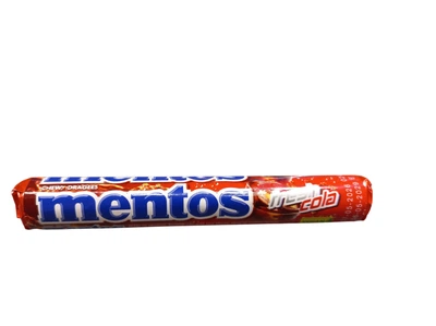Жувальне драже Mentos Кола 37 г(87368581)