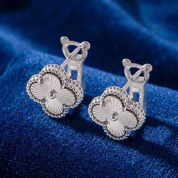 Серьги Fashion Jewelry из медицинского серебра в виде клевера