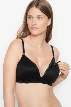 Бюстгальтер с уплотнённой чашкой Victoria's Secret 85DD Черный (153902)