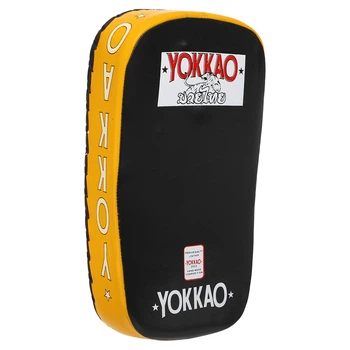 Тай-пэд ударный изогнутый кожаный для тайского бокса Yokkao 2022 размер 30х20х9см комплектация 1шт Black-Yellow