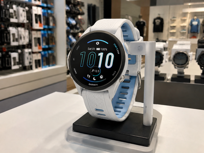 Смартгодинник Garmin Forerunner 170 Whitestone з ремінцем Whitestone/Cloud Blue (010-03920-01)