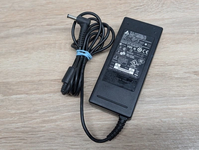 Блок питания Delta Electronics ADP-90CD AB 90W 19V 4.74A 5.5 x 2.5 мм