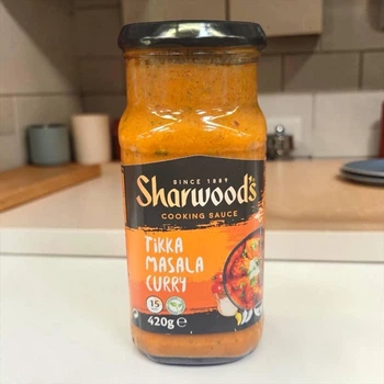 Соус индийский кулинарный Sharwood's Tikka Masala Curry 420 г