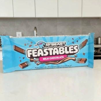 Молочный шоколад MrBeast Feastables Milk Chocolate 60 г