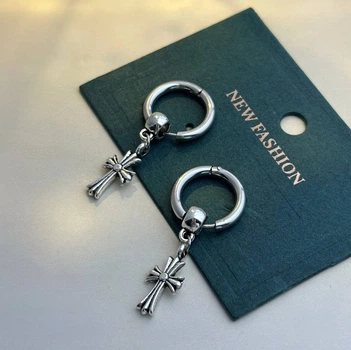 Сережки chrome hearts