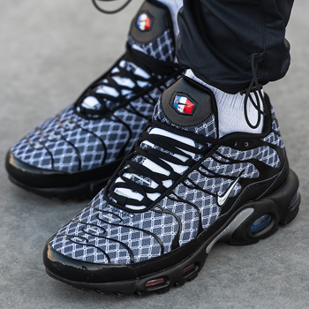 Кросівки чоловічі Ni air max TN+ Black Blue White / Най аір макс ТН+ чорні сині 44