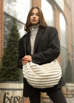 Жіноча сумка Sambag HOBO Bag-glove з внутрішніми кишенями та утепленими боковими кишенями з тканини молочна
