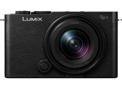 Цифрова фотокамера Panasonic Lumix S DC-S9NE-K Jet Black Kit 18-40mm f/4.5-6.3