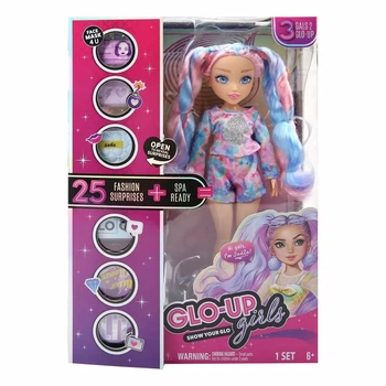 Лялька Glo-up Girls з аксесуарами (GP102-A)