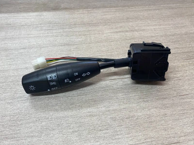 Переключатель поворотов, света и противотуманок DK 563726 DAEWOO LANOS
