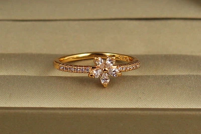 Кольцо Xuping Jewelry Цветок блеска р 19 золотистое