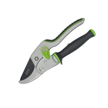 Секатор WERK садовый 215мм с храповым механизмом и поворотной ручкой 81055 (131001)