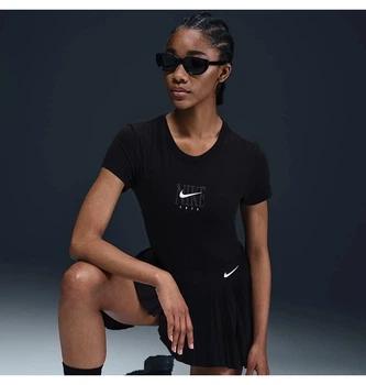 Футболка жіноча Nike Short-Sleeve Slim T-Shirt L Чорний IB2444-010