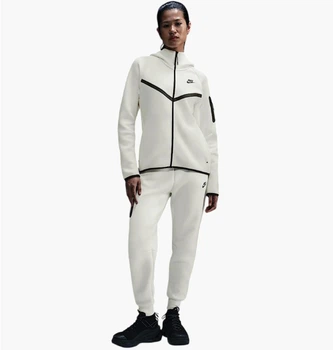 Спортивный костюм женской Nike Sportswear Tech Fleece Windrunner Beige L Бежевый HV6747-110__HV6779-110